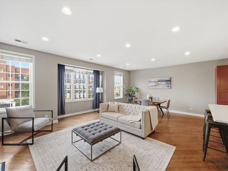 2035 W Division Street Chicago IL 60622
