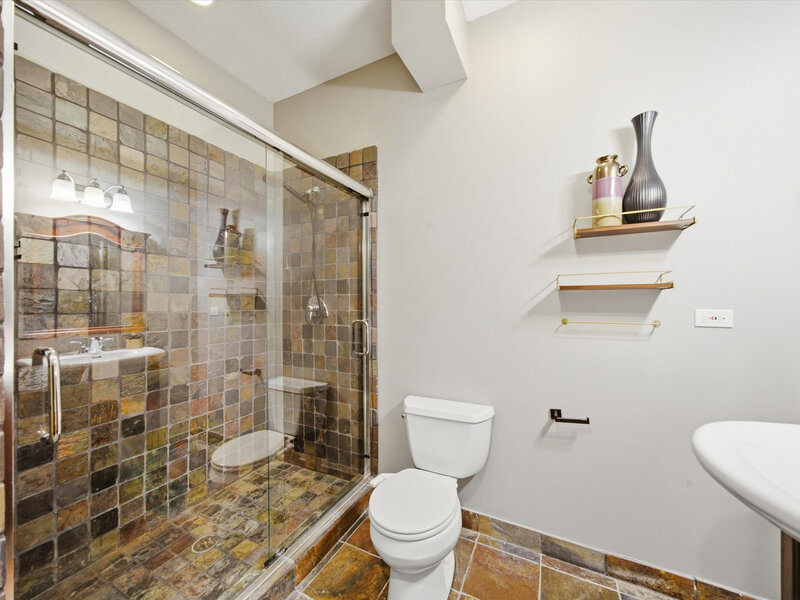 2035 W Division Street Chicago IL 60622