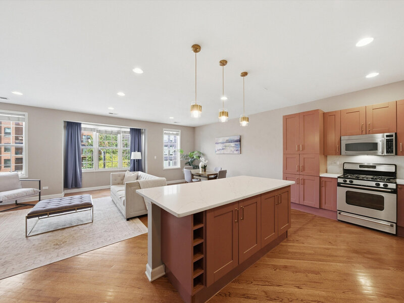 2035 W Division Street Chicago IL 60622