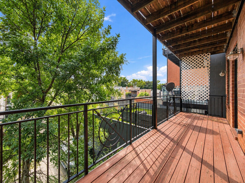 2035 W Division Street Chicago IL 60622