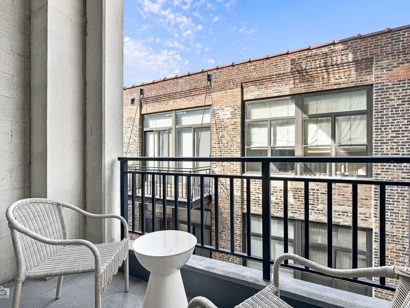 400 W Ontario Street Chicago IL 60654