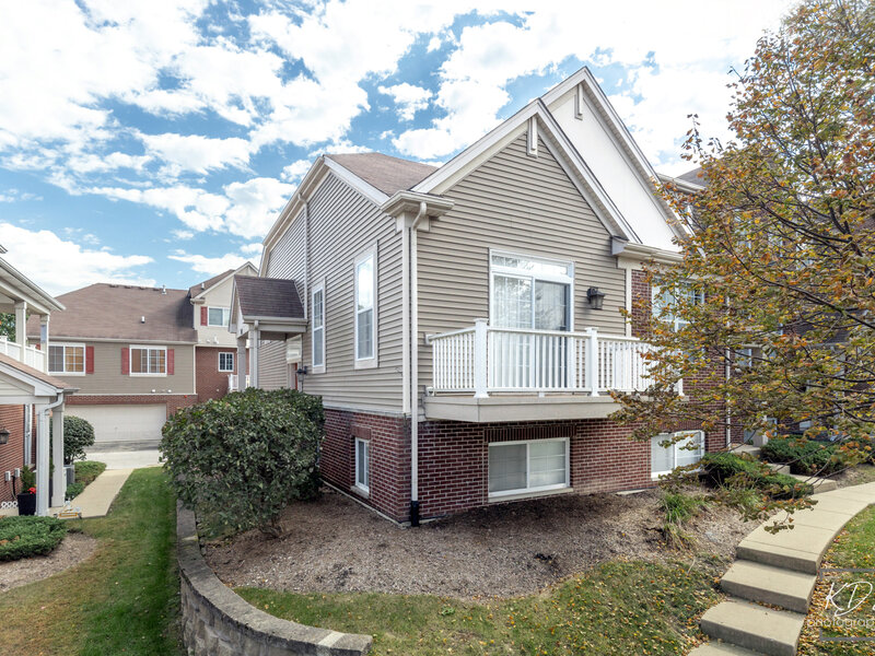 913 Neudearborn Lane Naperville IL 60563