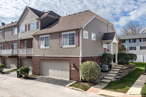 Photo of 913 Neudearborn Lane Naperville IL 60563