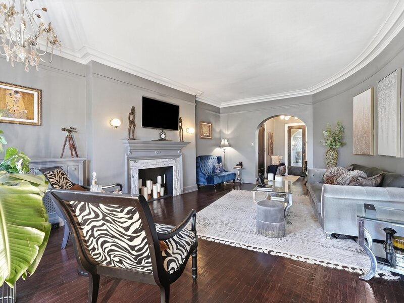 6844 S South Shore Drive Chicago IL 60649