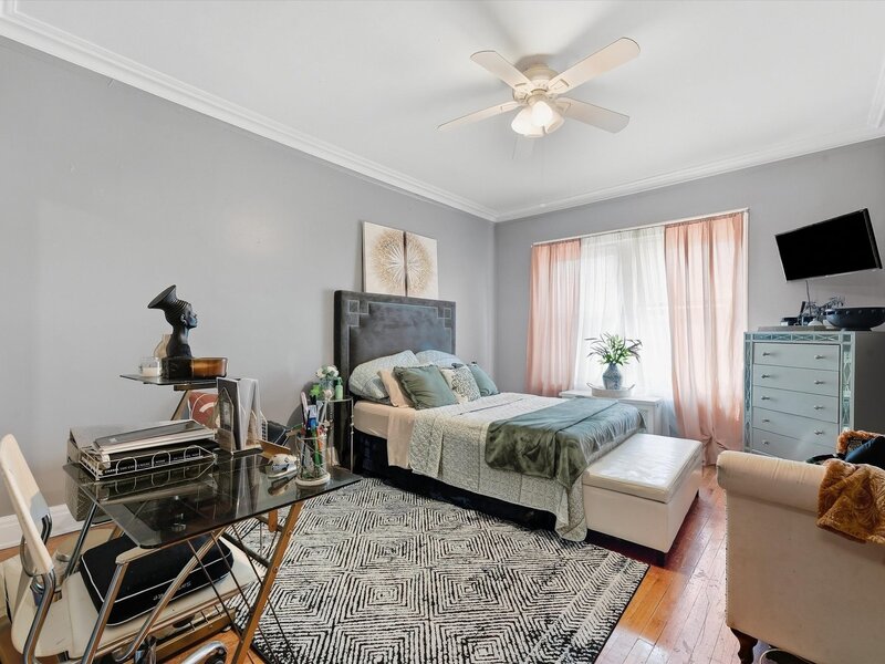 6844 S South Shore Drive Chicago IL 60649