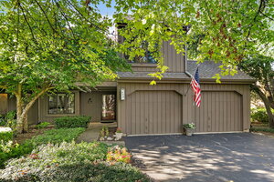 Photo of 600 Old Barn Road Lake Barrington IL 60010