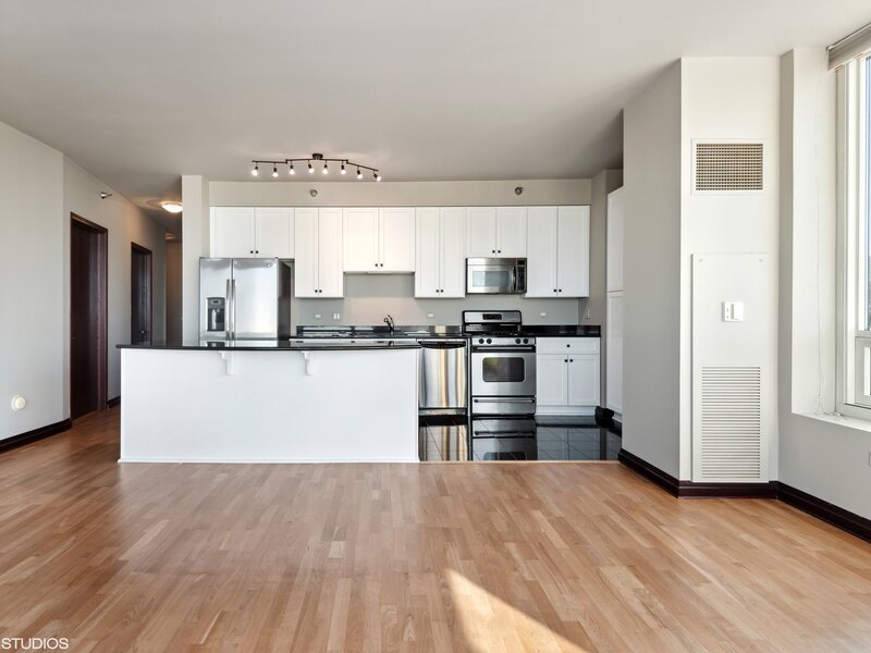 33 W Ontario Street Chicago IL 60654