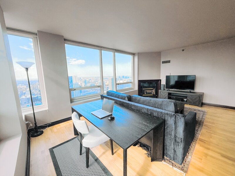 33 W Ontario Street Chicago IL 60654