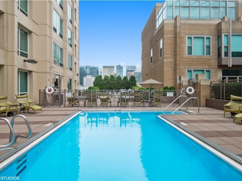 33 W Ontario Street Chicago IL 60654