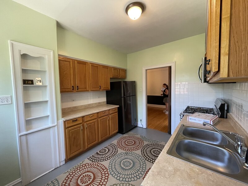 7350 N Ridge Boulevard Chicago IL 60645