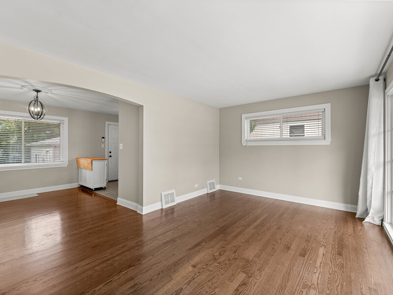 18516 Clyde Road Homewood IL 60430