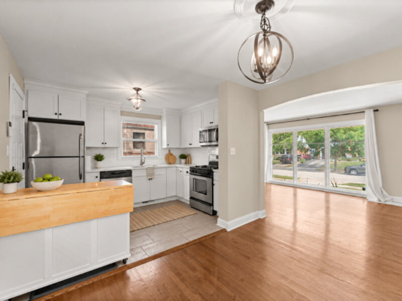 18516 Clyde Road Homewood IL 60430