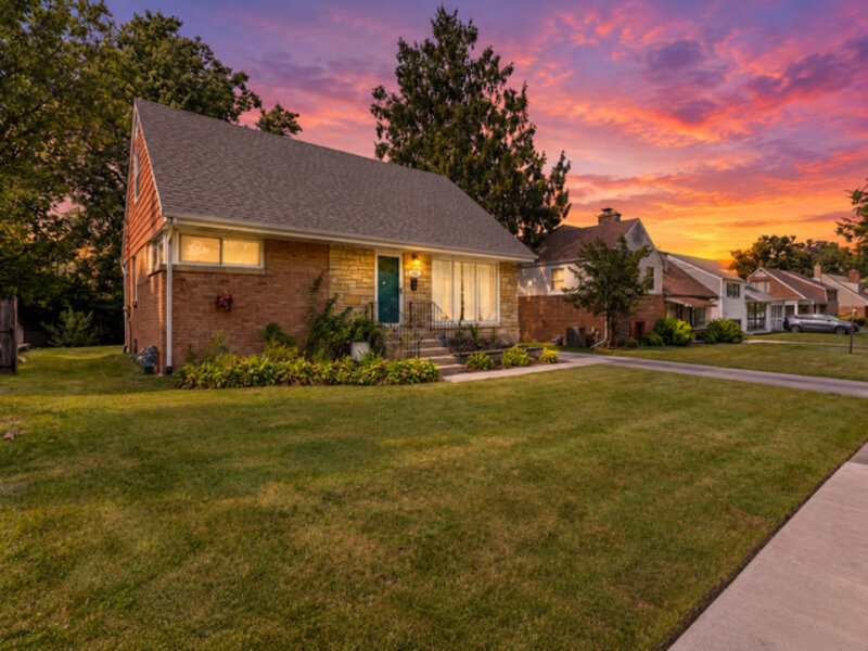 18516 Clyde Road Homewood IL 60430