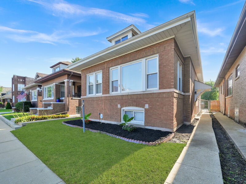 8133 S Loomis Boulevard Chicago IL 60620