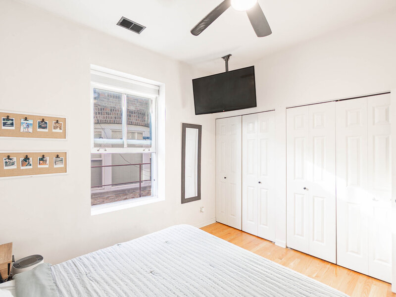 835 W Lawrence Avenue Chicago IL 60640