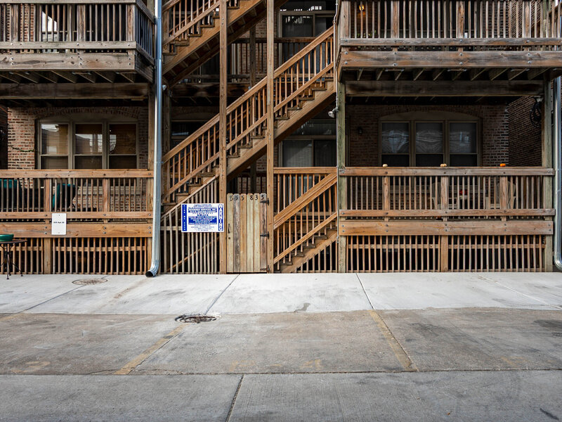 835 W Lawrence Avenue Chicago IL 60640