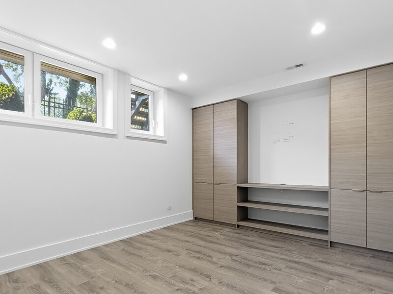 6227 S Ellis Avenue Chicago IL 60637