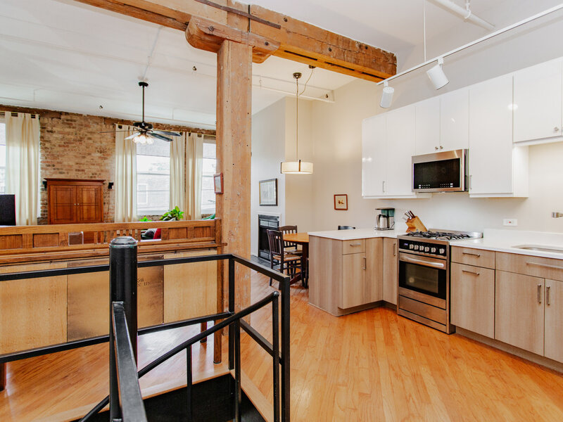 5235 N Ravenswood Avenue Chicago IL 60640