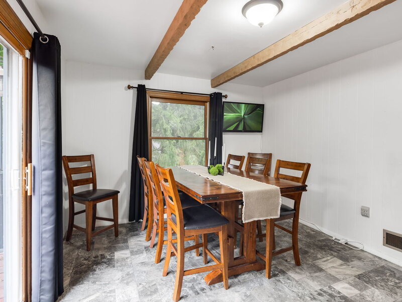 804 Roosevelt Road Woodstock IL 60098