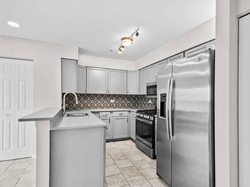 1321 Orleans Drive Mundelein IL 60060