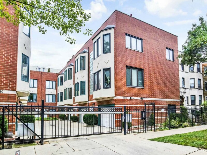 4240 N Kenmore Avenue Chicago IL 60613