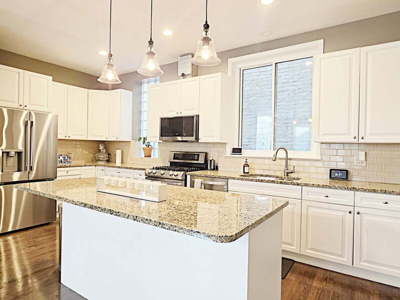 4240 N Kenmore Avenue Chicago IL 60613