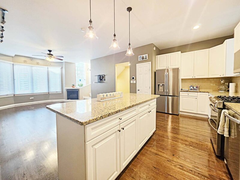 4240 N Kenmore Avenue Chicago IL 60613