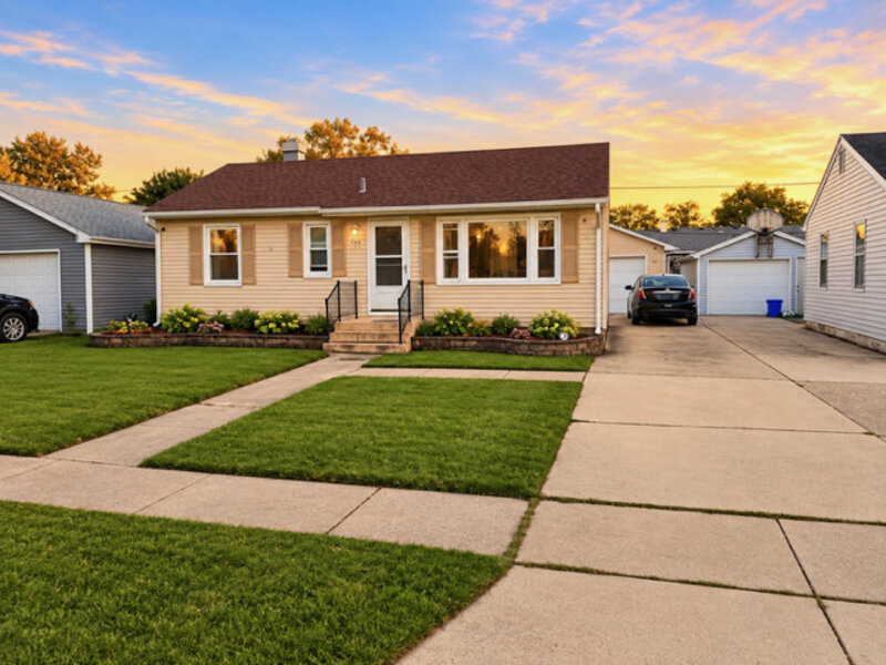 123 James Street Montgomery IL 60538