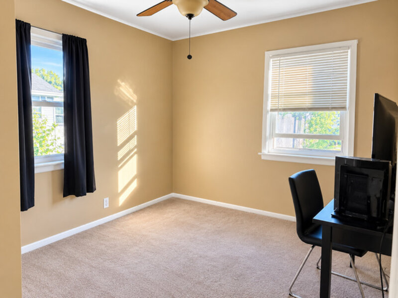 123 James Street Montgomery IL 60538
