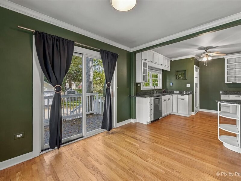 143 N Hager Avenue Barrington IL 60010