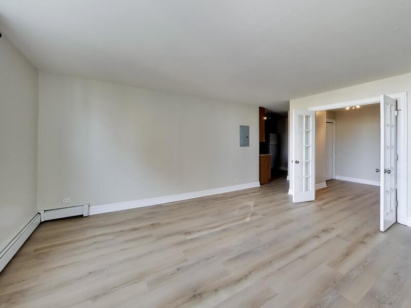 3033 N Sheridan Road Chicago IL 60657