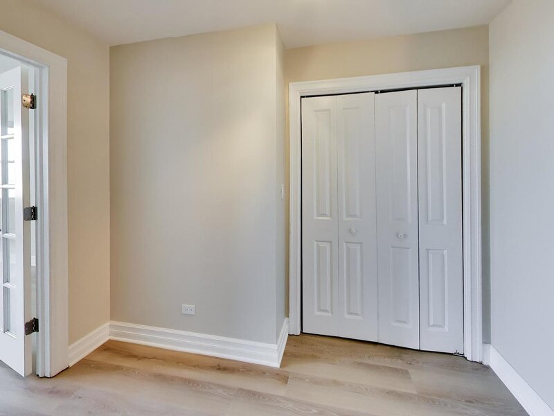 3033 N Sheridan Road Chicago IL 60657
