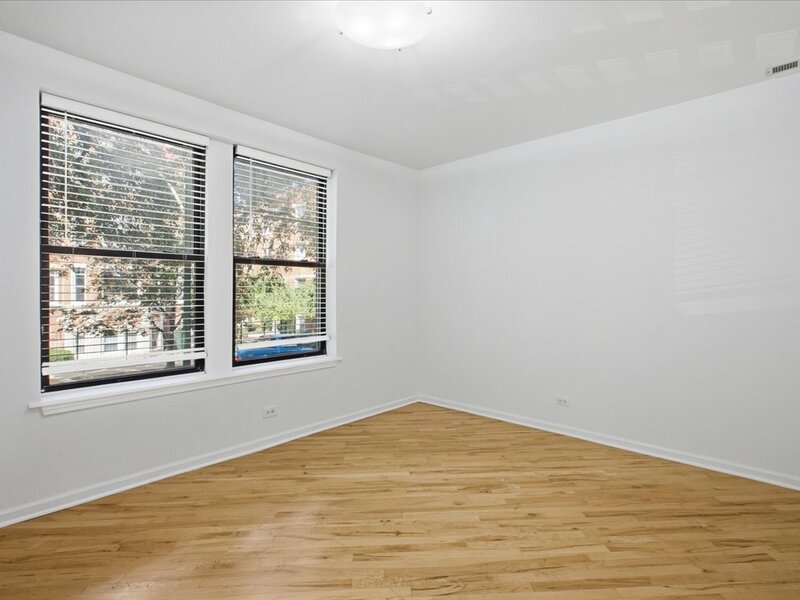 1627 W Columbia Avenue Chicago IL 60626