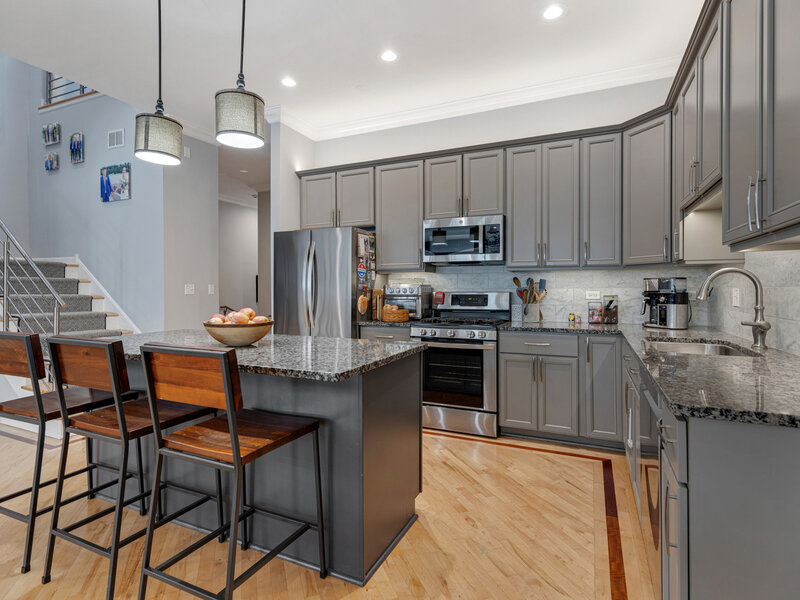 23 Rienzi Lane Highwood IL 60040