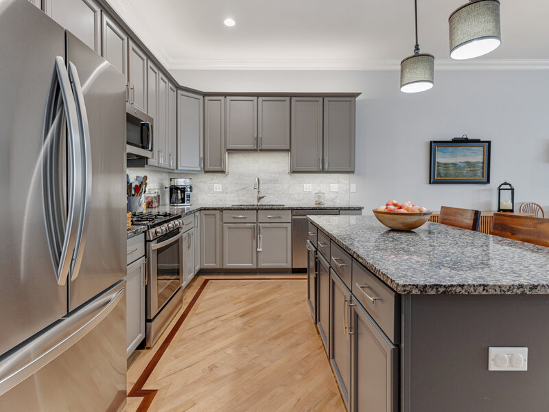 23 Rienzi Lane Highwood IL 60040