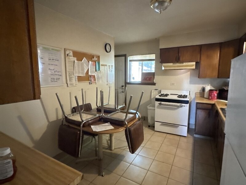 2227 Western Avenue Waukegan IL 60087