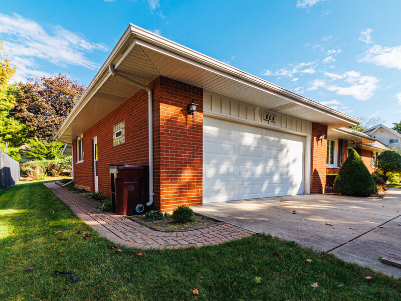 604 Tana Lane Joliet IL 60435