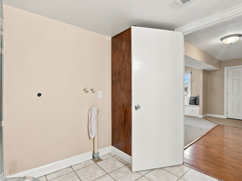 4657 N Sturdevant Street Davenport IA 52806
