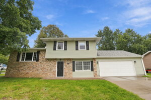 Photo of 4657 N Sturdevant Street Davenport IA 52806