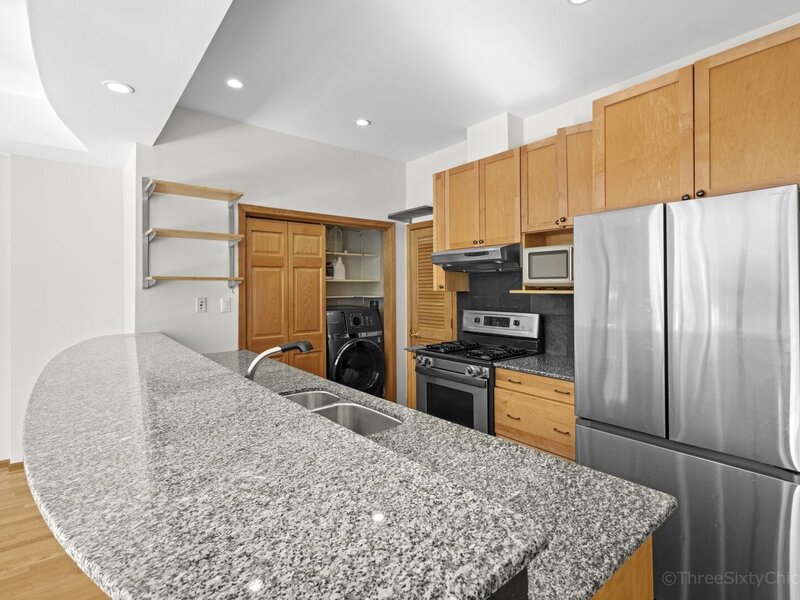 5041 S Dorchester Avenue Chicago IL 60615