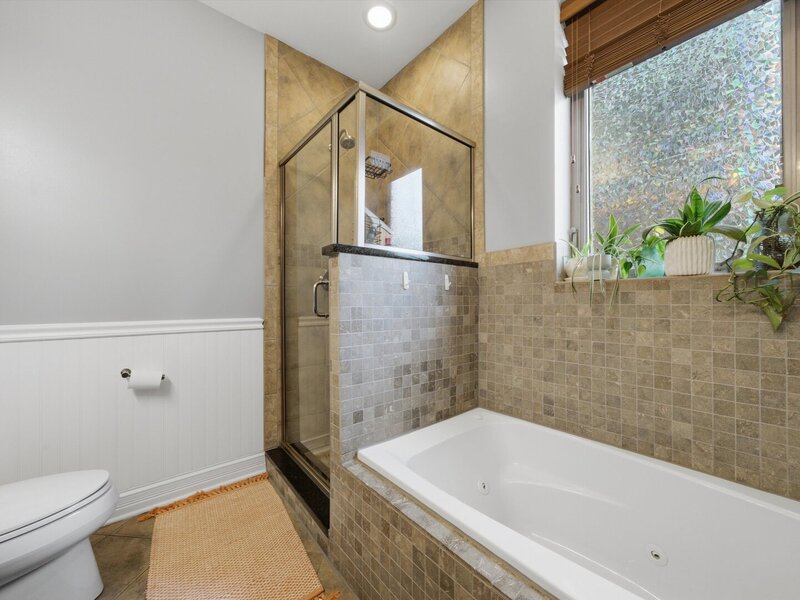 2710 W Thomas Street Chicago IL 60622