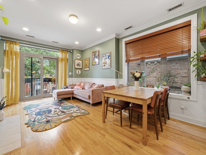 2710 W Thomas Street Chicago IL 60622