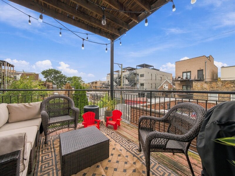 2710 W Thomas Street Chicago IL 60622
