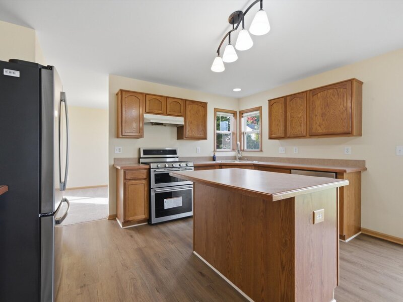 515 Meadow Lane Harvard IL 60033