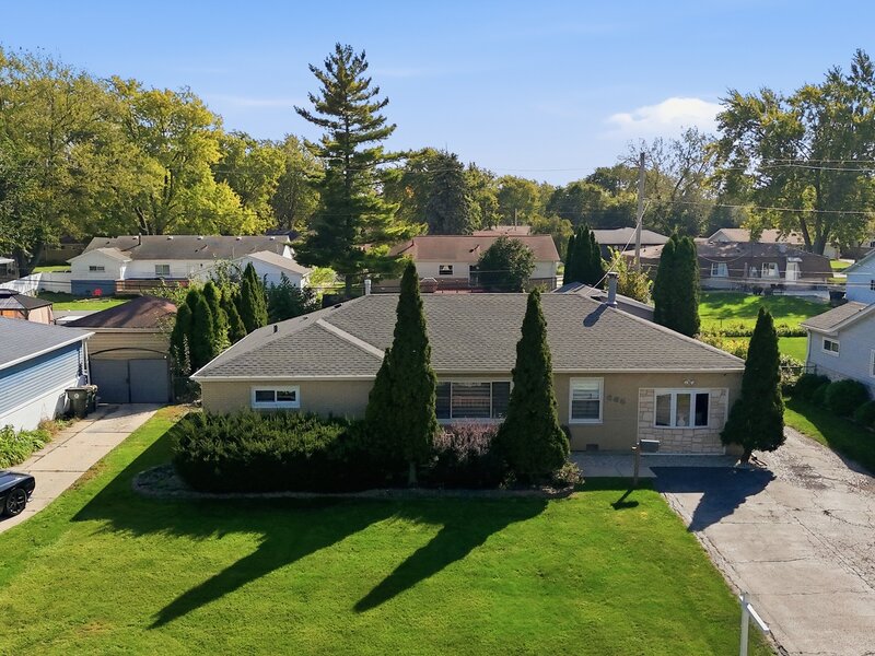 665 Illinois Boulevard Hoffman Estates IL 60169