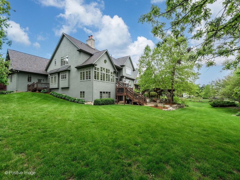 935 N 3rd Avenue St. Charles IL 60174