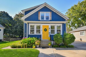 Photo of 413 S Prairie Street Batavia IL 60510