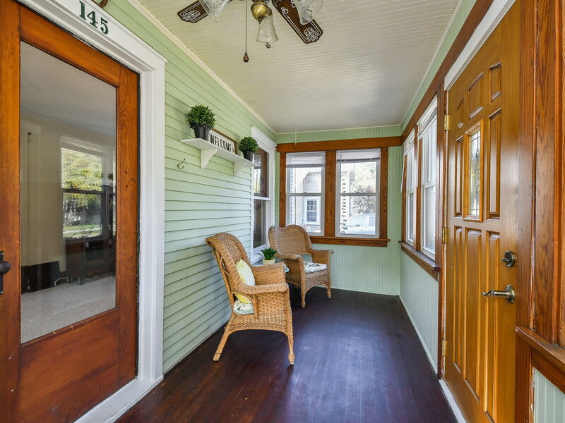 413 S Prairie Street Batavia IL 60510