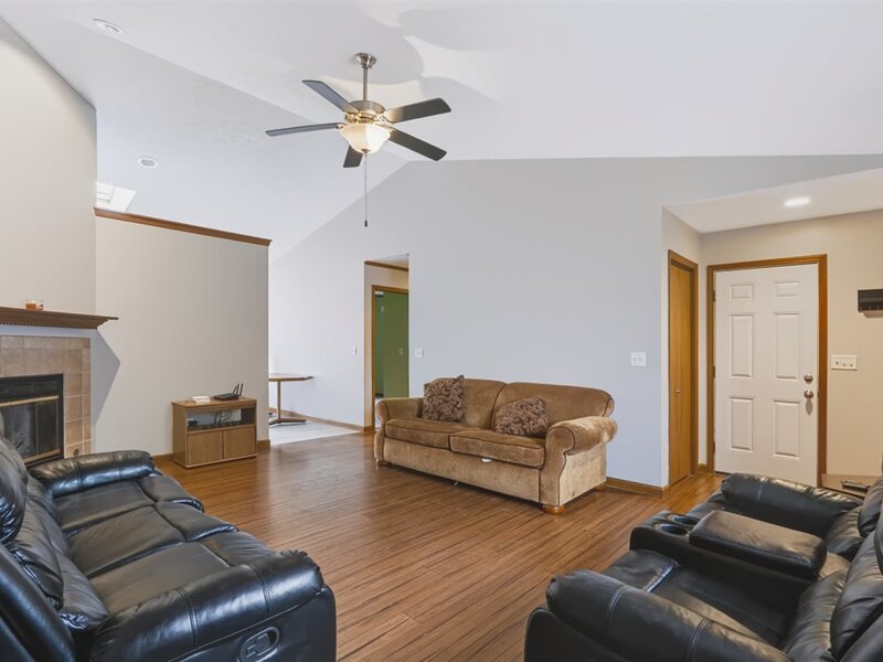 1019 Laesch Avenue Bloomington IL 61704
