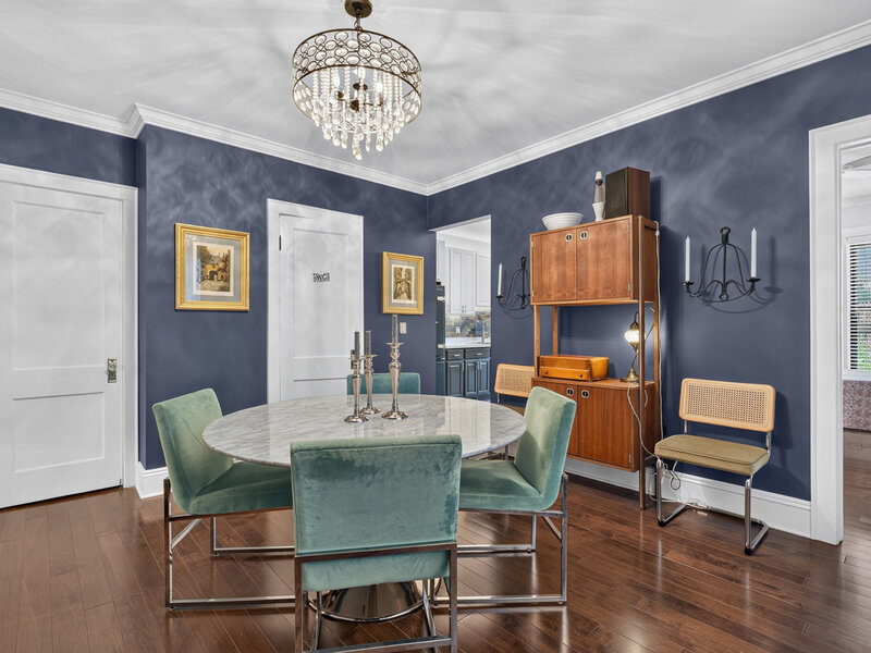 1252 W Winona Street Chicago IL 60640